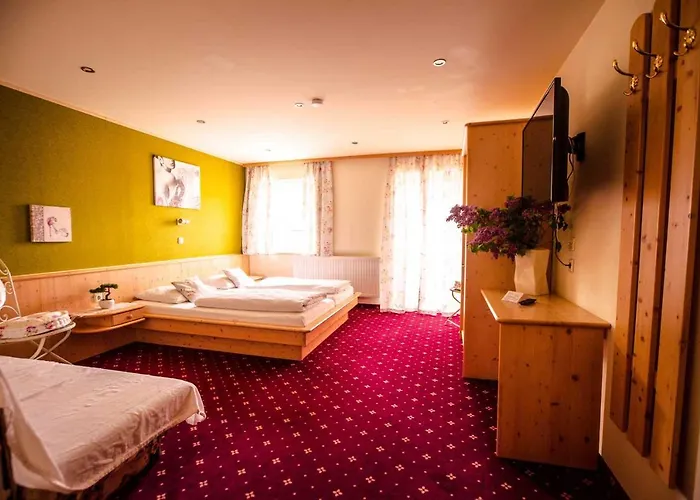 Hotel Wintergarten 3*